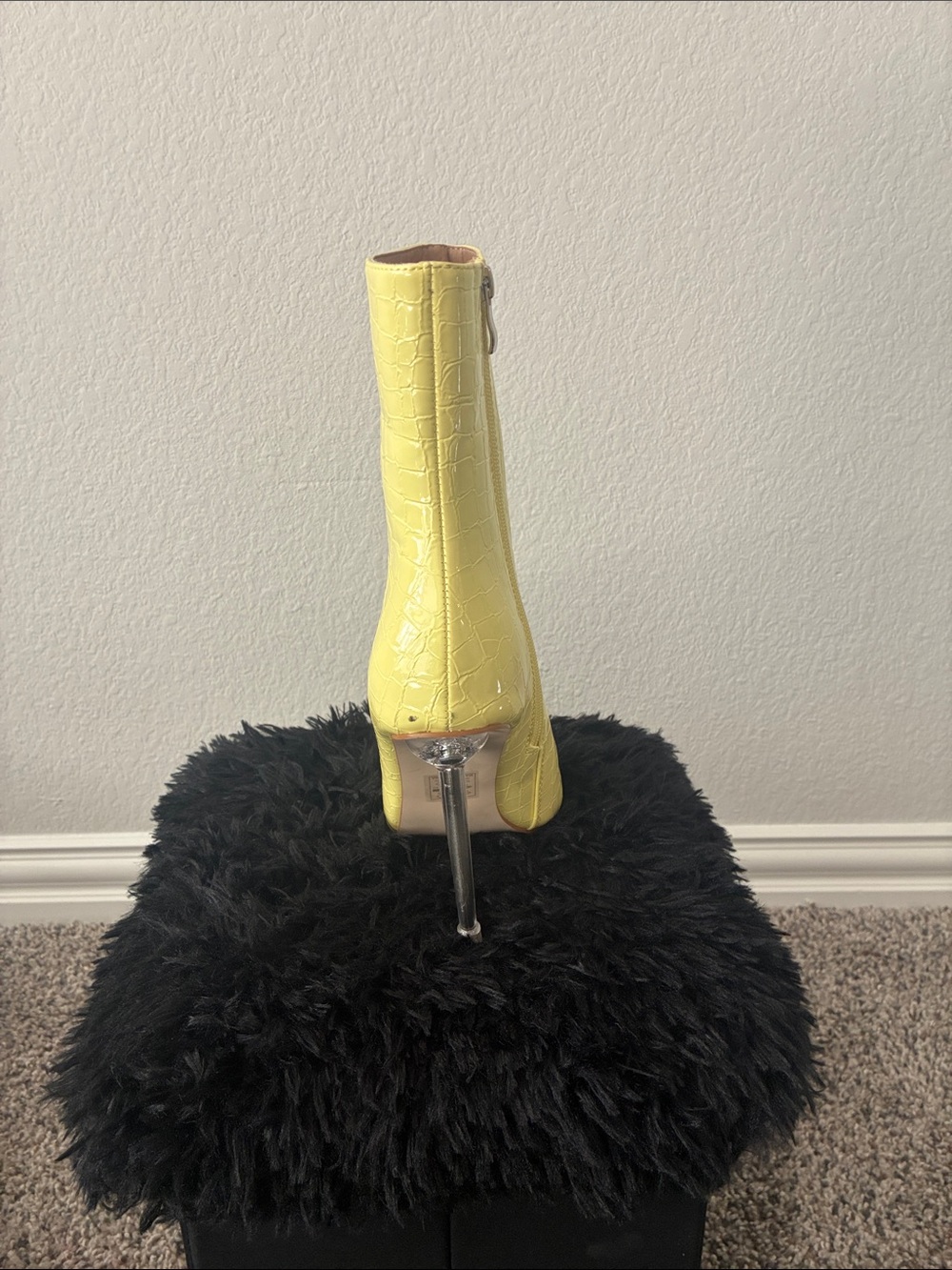 Azalea Wang Yellow Croc-Embossed Stiletto Sock Boot - Picture 5 of 6